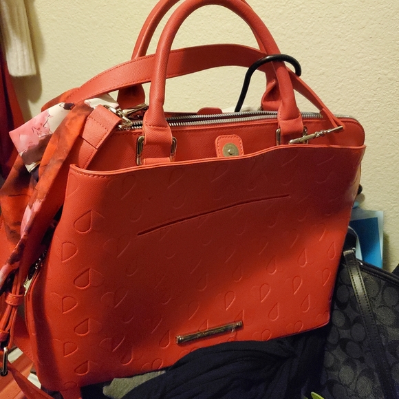 Mk and Betsy johnson bag new - Picture 3 of 3